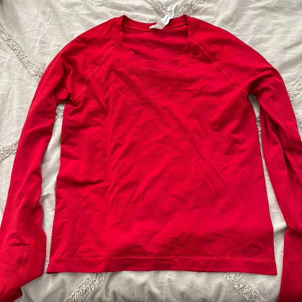Lululemon swiftly tech 2.0 race length long sleeve - size 8